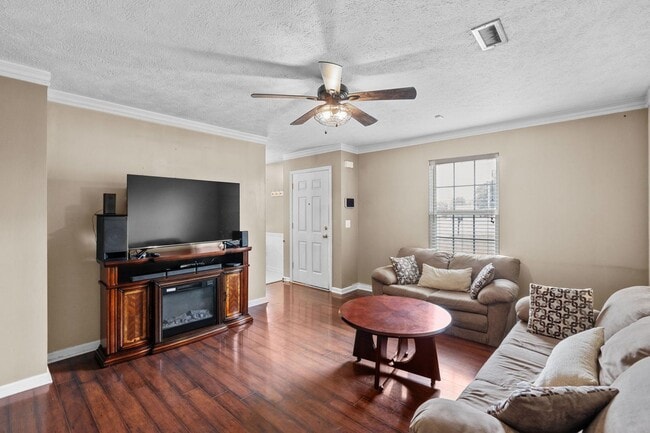 Building Photo - 3 br, 2 bath House - 1804 Gypsy Court