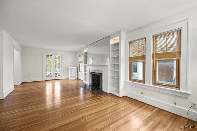 Building Photo - 179 Admiral Rd