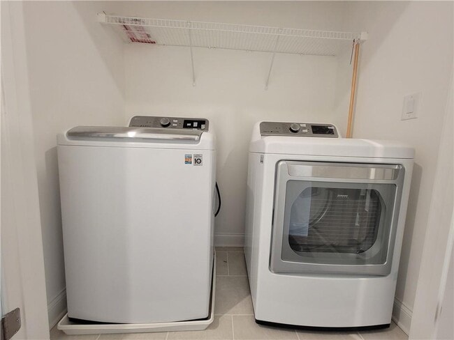 Building Photo - 3691 Ample Ave