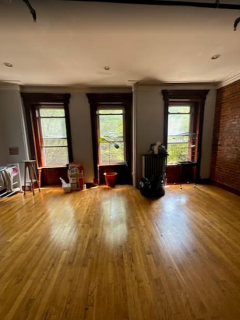 Building Photo - 603 St Marks Ave