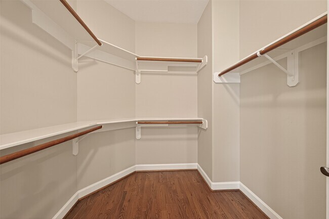 Building Photo - 5111 Inker St