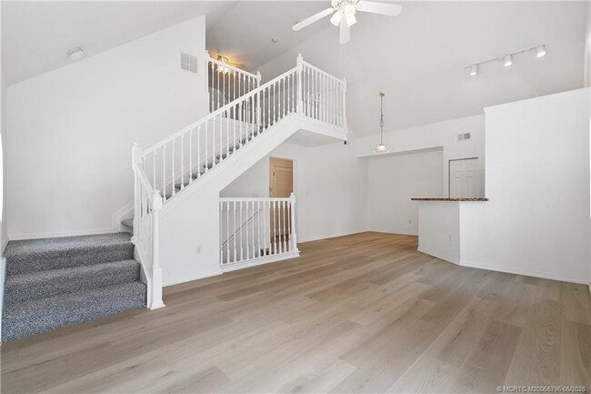 Building Photo - 1575 SE Pomeroy St