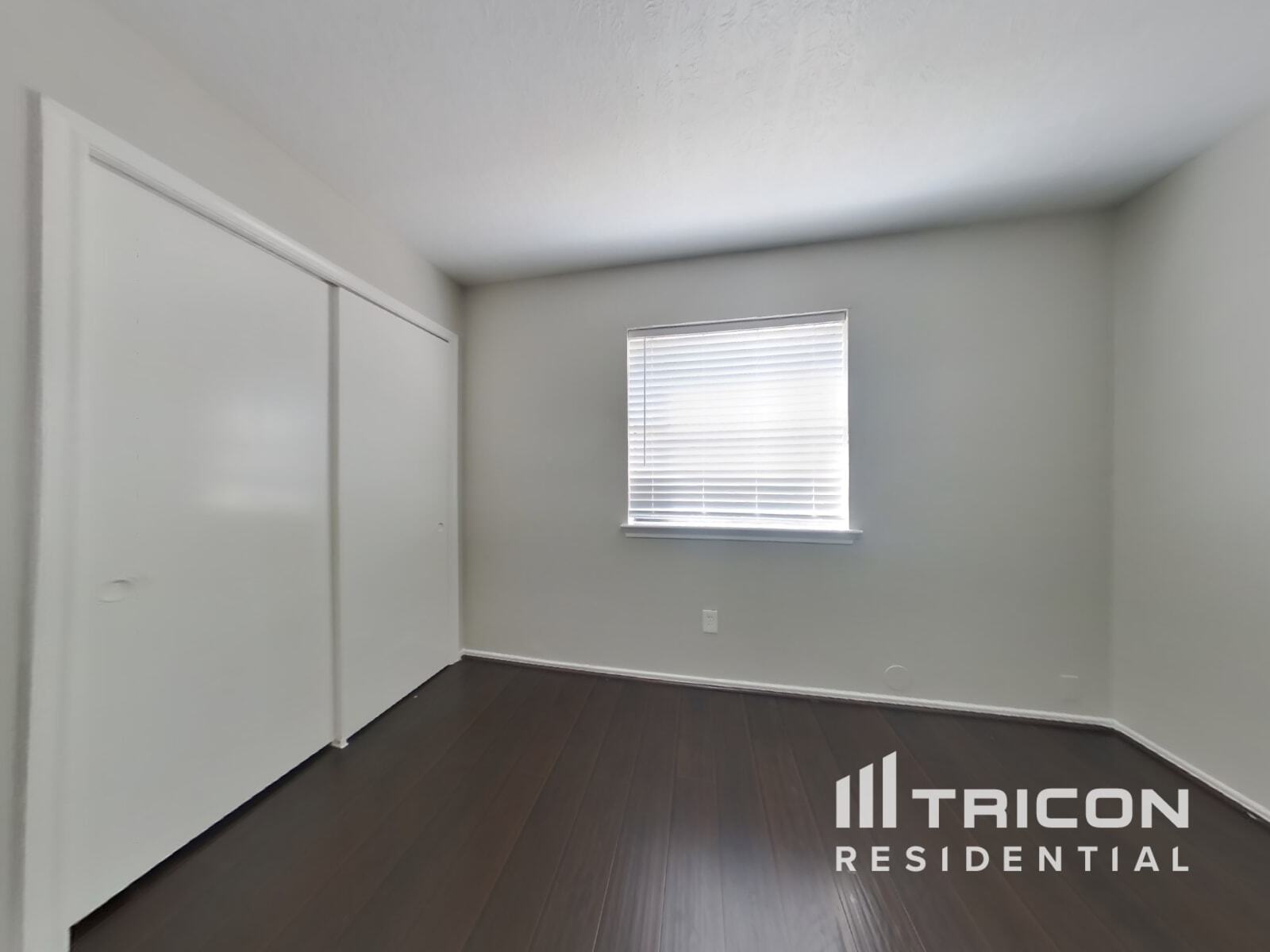 Building Photo - 24027 Leathergate Dr