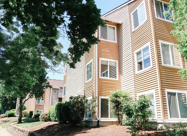 Building Photo - Life Just Got Better Come See For Yourself...