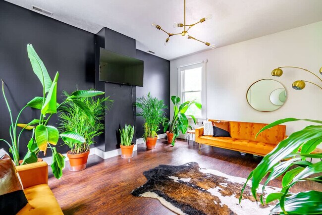 Building Photo - 241 W Water St