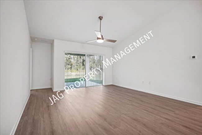 Building Photo - 1191 Valencia St SE