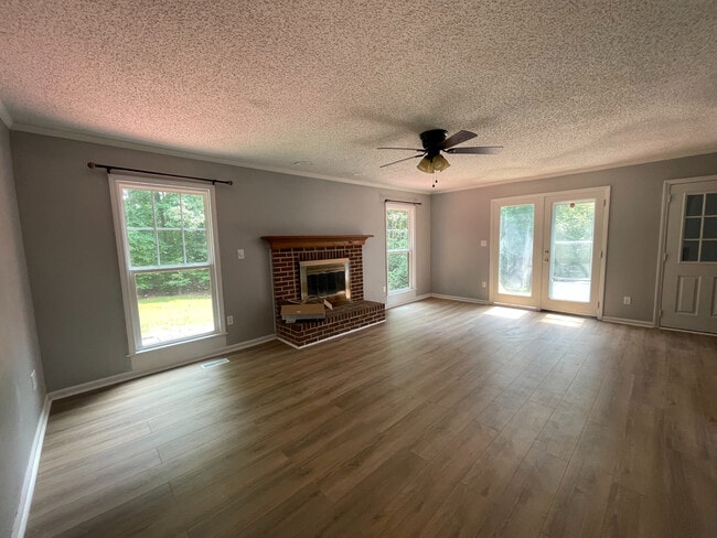 Building Photo - Room in House on Newfoundland Ct