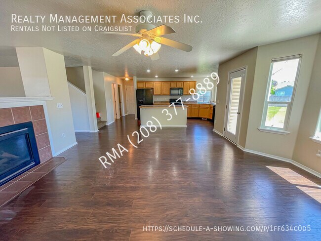 Building Photo - 5118 Lathrop Pl