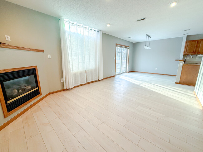 Living Room - 23153 Iris Avenue