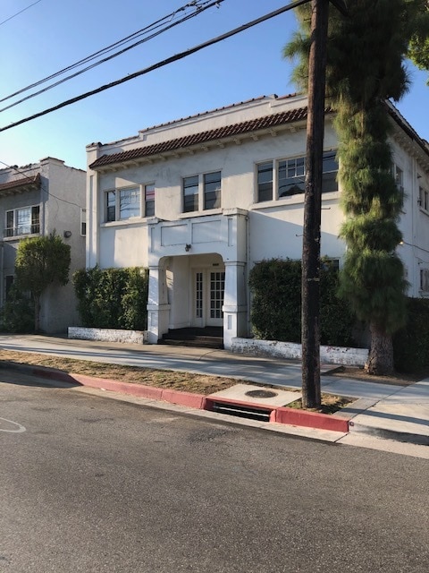 Building Photo - 4776 Franklin Ave