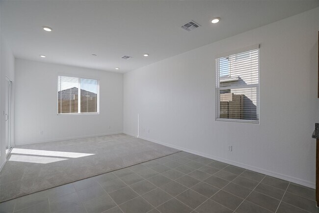 Building Photo - Brand New 3 Bedroom 2 Bath Home in South Ranch