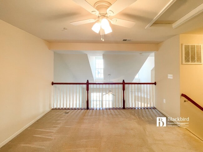 Building Photo - 3815 Hansberry Ct NE