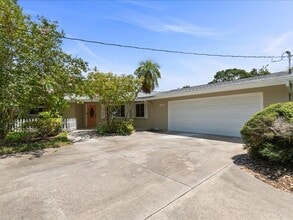 Building Photo - 460 Magellan Dr