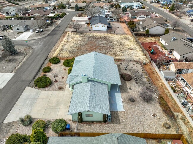 Building Photo - 9440 E Towago Dr