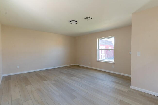 Building Photo - Rent to Own Available in Edmond, Ok!