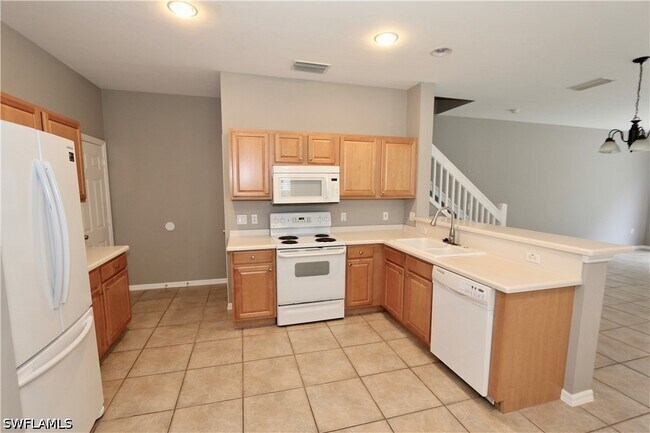 Building Photo - 1055 Albany Ct