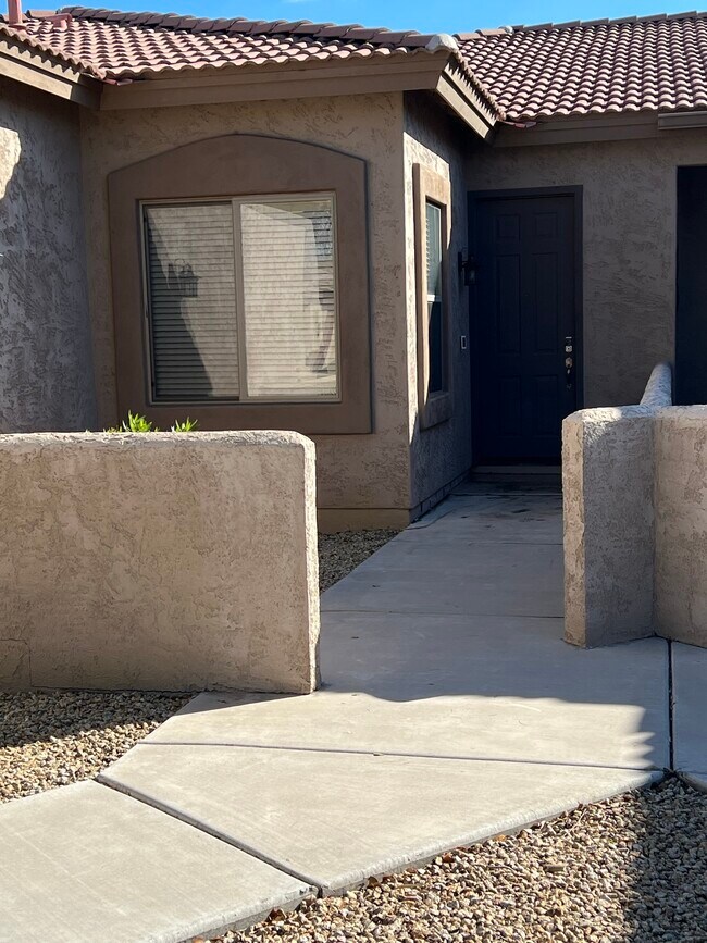 Building Photo - 25 S Quinn Cir