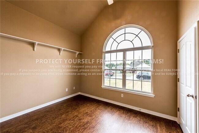 Building Photo - 6871 Cutter Ct