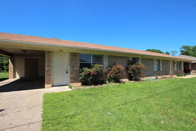 Building Photo - 12455 Cimmarron Dr