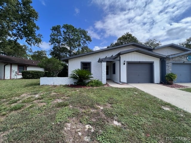 Building Photo - 83 Golfview Dr