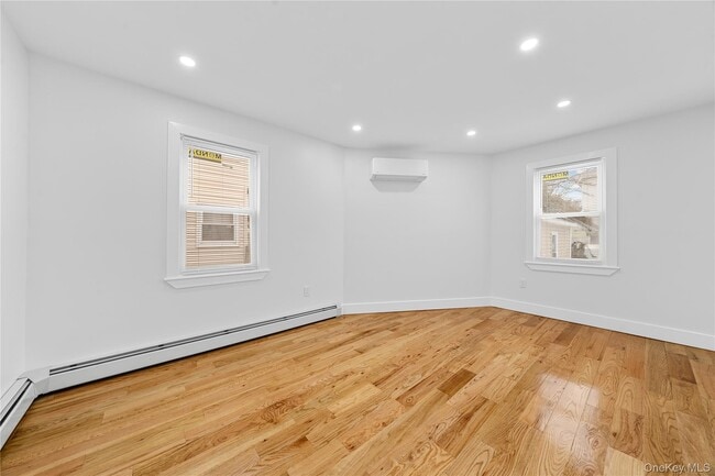 Building Photo - 245-33-24147 147th Rd