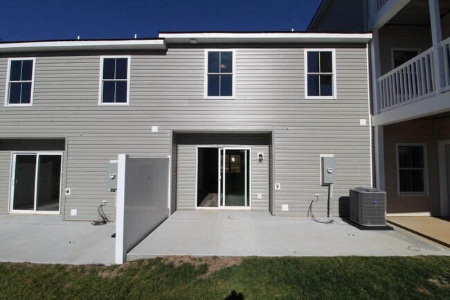 Building Photo - 3015 Locust Grv Ct