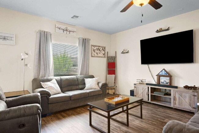 Building Photo - 13483 Halifax St