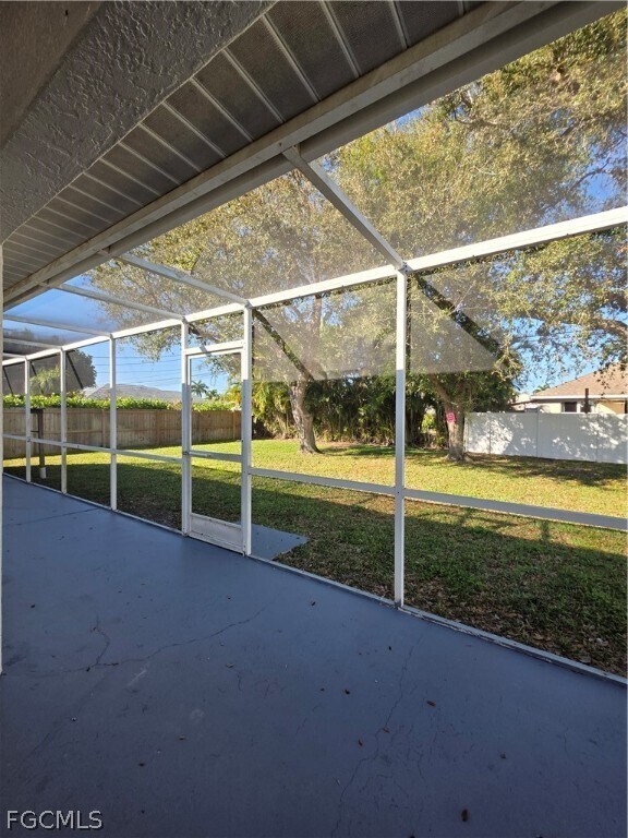 Building Photo - 2228 SE 19th Ave