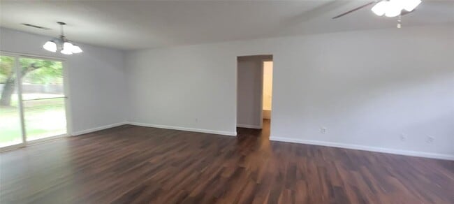 Building Photo - 386 Lamaloa Ln