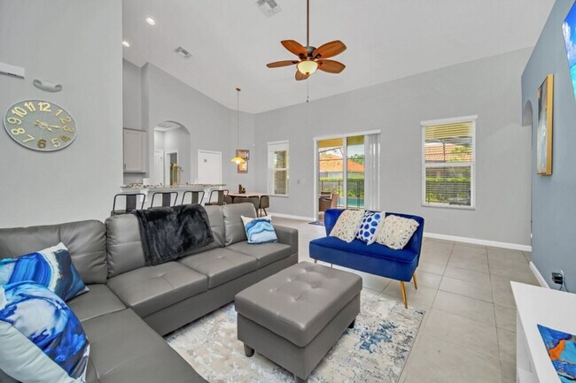 Building Photo - 4168 Oak Tree Dr