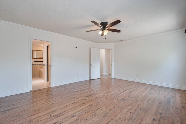 Building Photo - 16006 Glen Mar Dr
