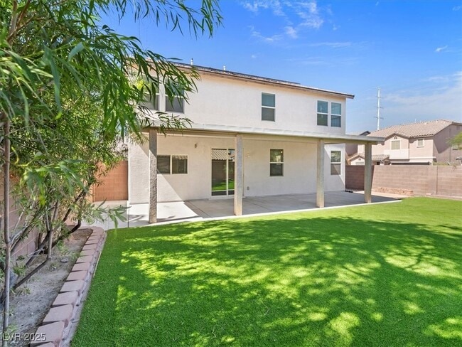 Building Photo - 4905 Apache Valley Ave