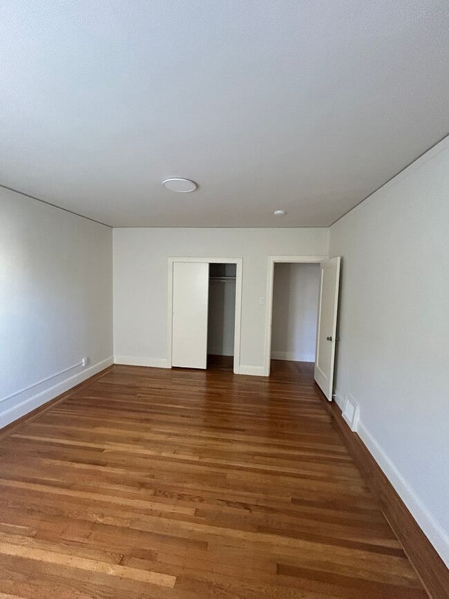 Building Photo - 1862 20th Ave