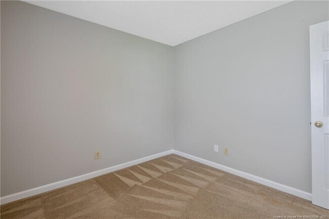Building Photo - 3970 Loufield Dr