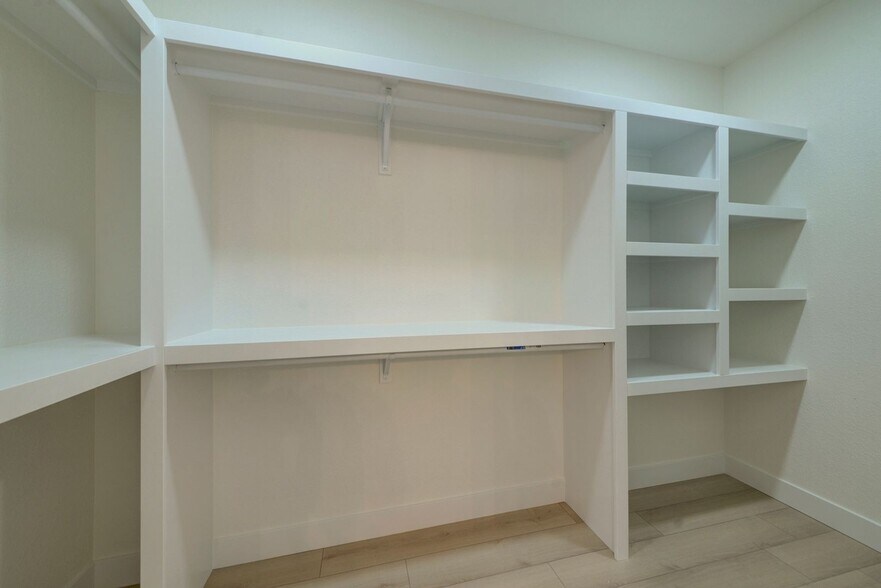 Building Photo - 7001 W 48th Ave