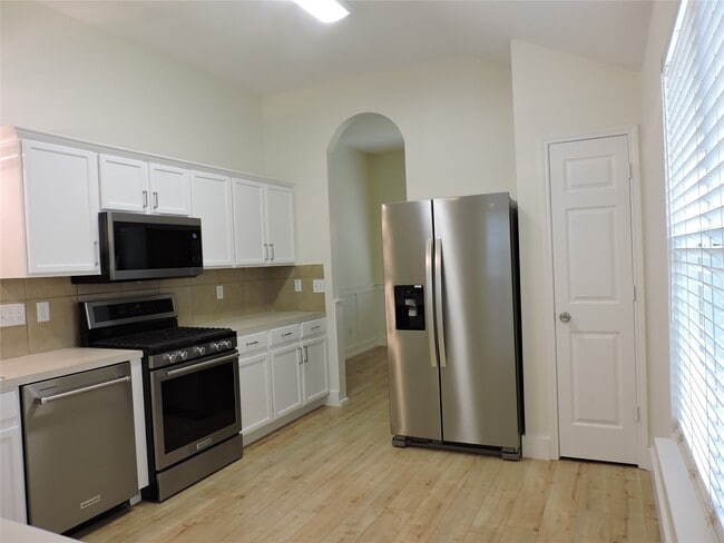 Building Photo - 2610 Slider Ct