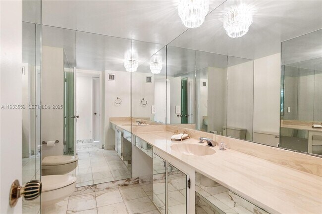 Building Photo - 2751 S Ocean Dr