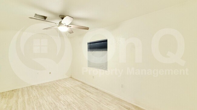 Building Photo - 4518 W Crivello Ave