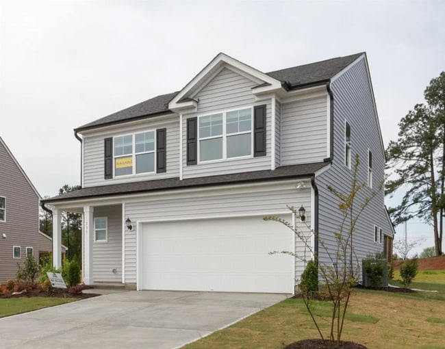 Building Photo - Available Now - Beautiful Open Floorplan 3...