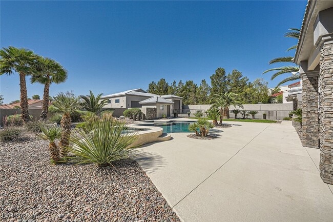 Building Photo - 7901 O'Bannon Dr