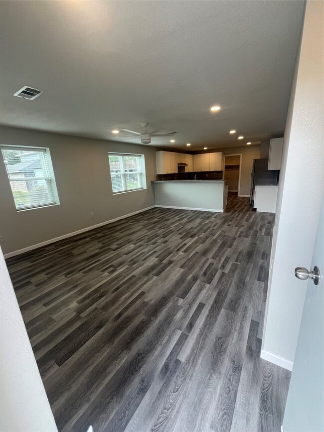 Building Photo - 316 E A St