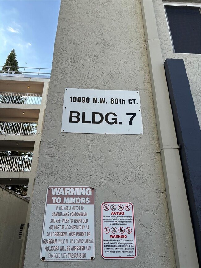 Building Photo - 10090 NW 80th Ct