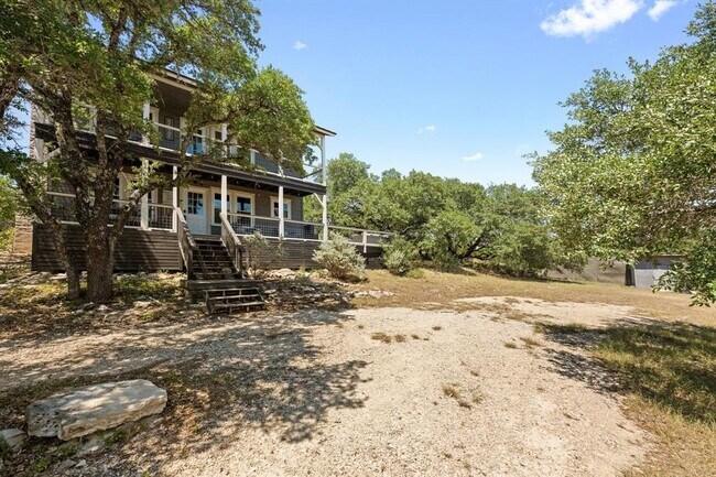 Building Photo - 650 Springlake Dr