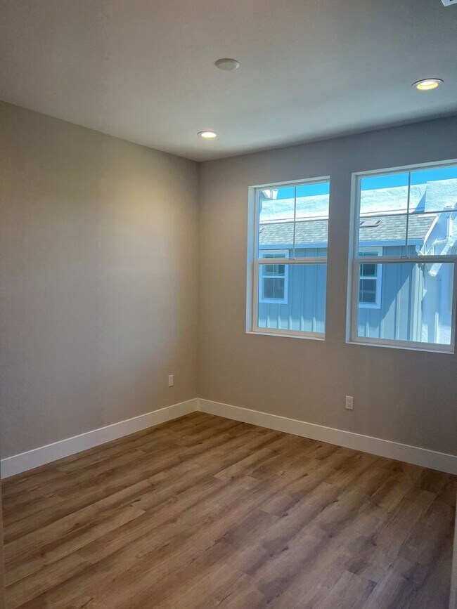 Building Photo - Beautiful New Construction Fountain Grove ...