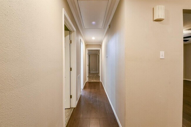 Building Photo - 10506 Sagepark Ln