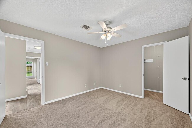 Building Photo - 16019 Parksley Dr