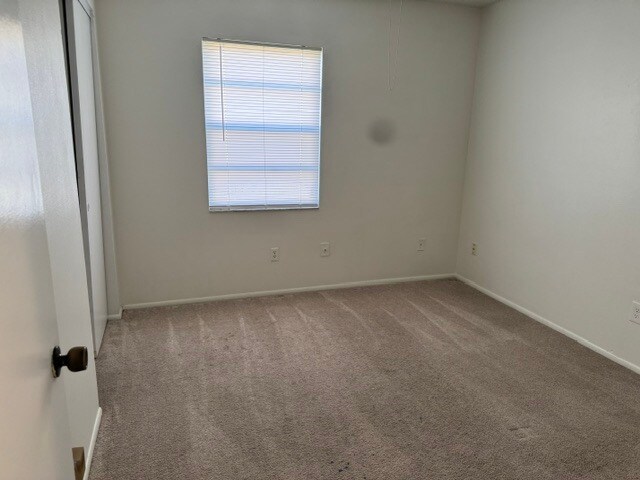 Building Photo - 319 La Paz Dr