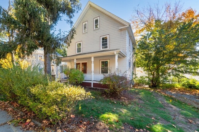 Primary Photo - 168 Elliot St