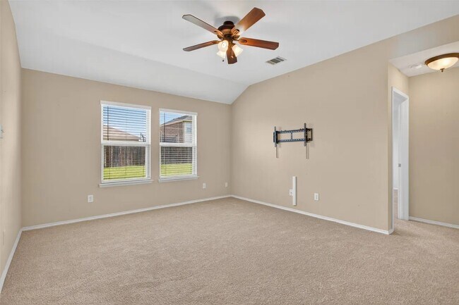 Building Photo - 416 Azalea Dr