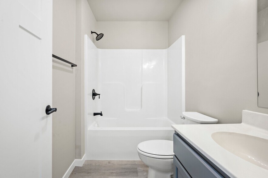 Building Photo - 5713 Eternity Dr